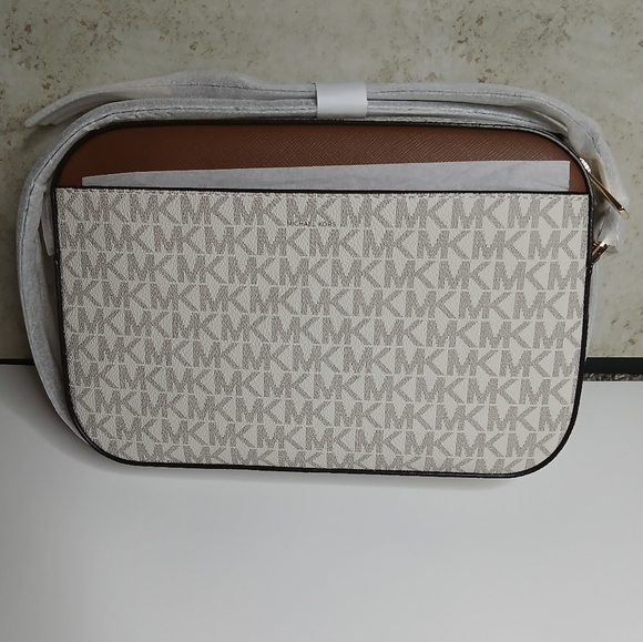 Authentic Michael‎ Kors Cream and Brown Crossbody Bag - Picture 7 of 8